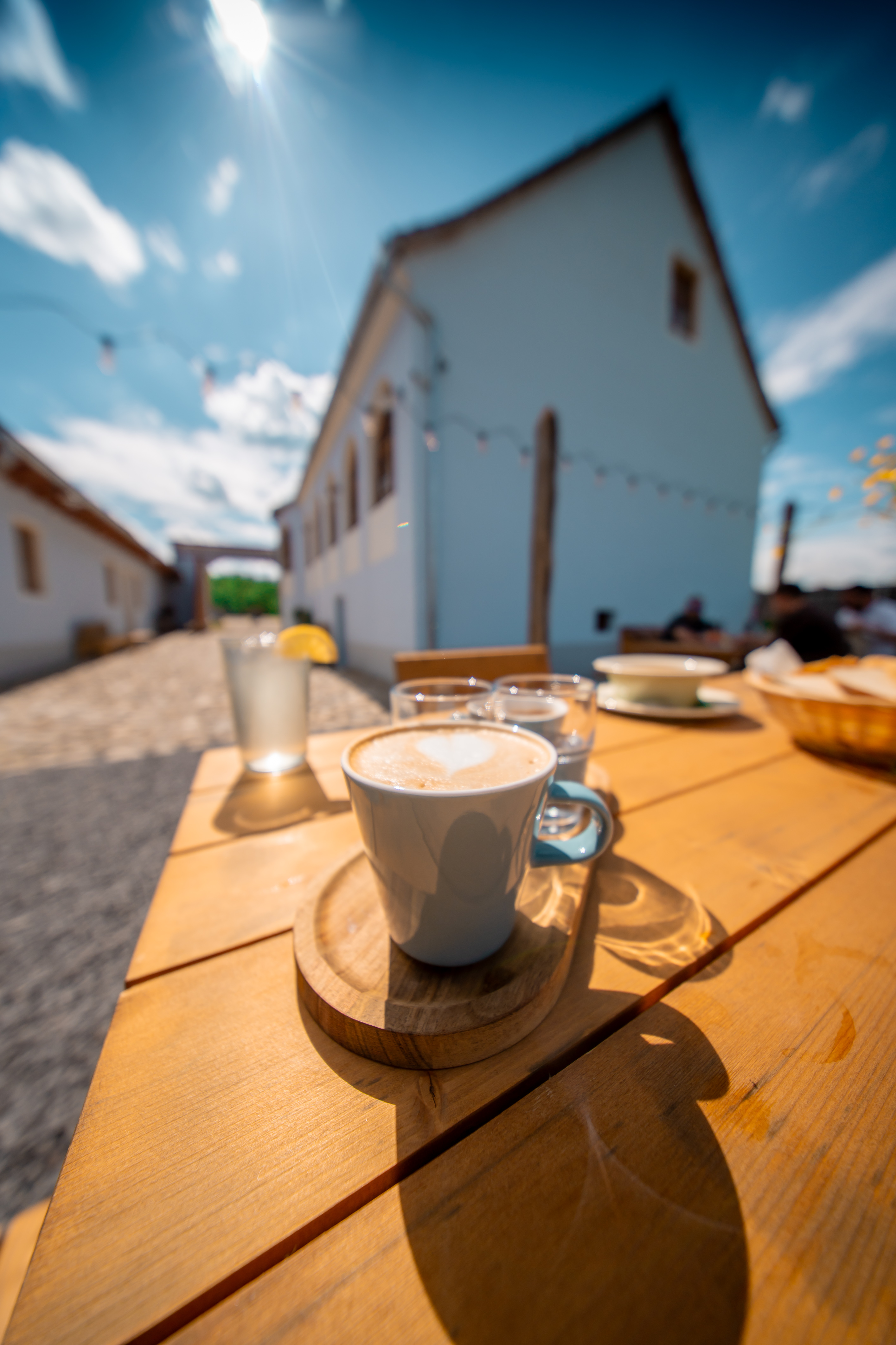Azuria Caffe · 3